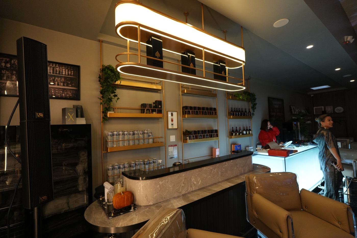 The café bar and lounge seating at the front of the spa